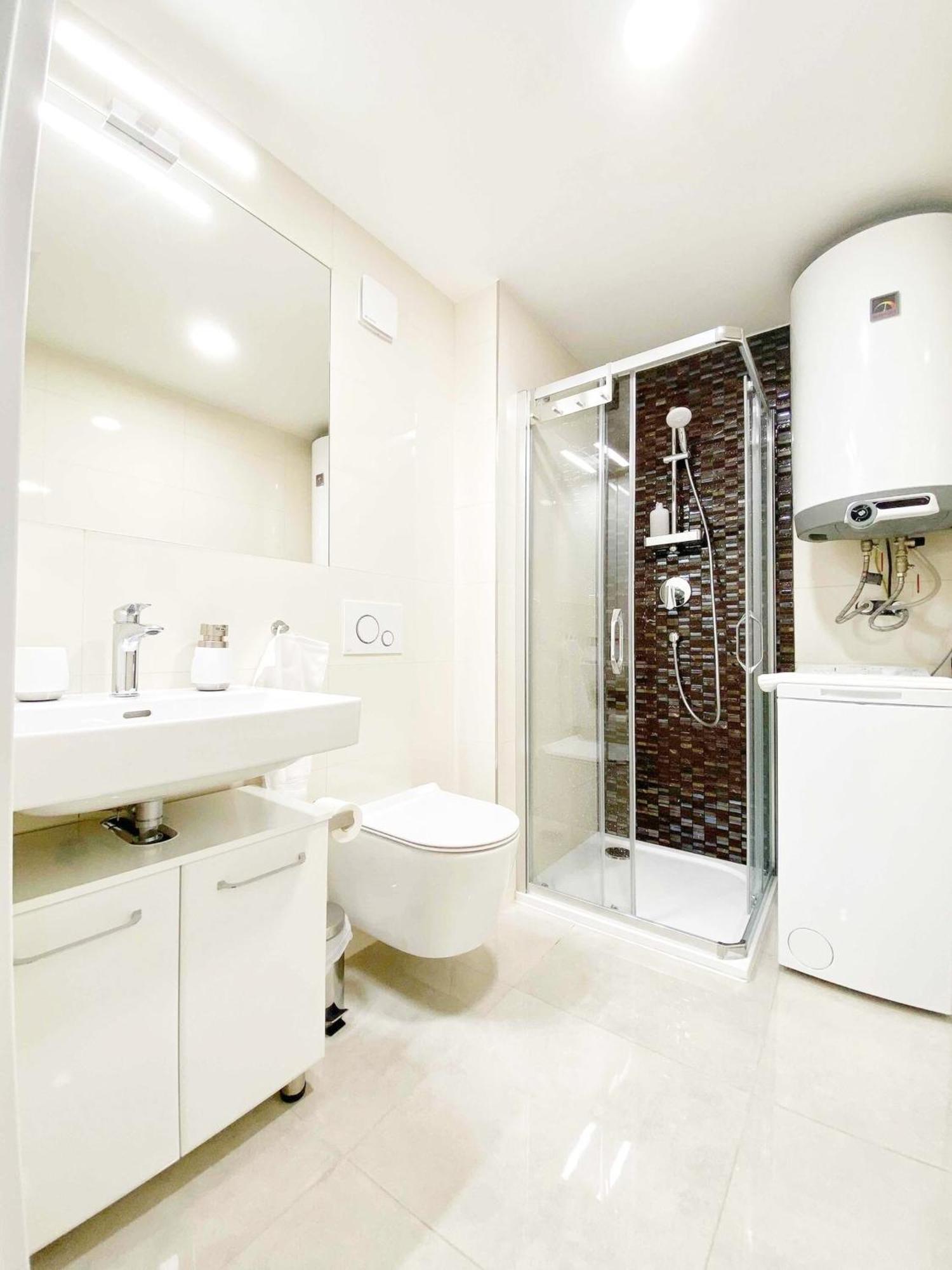 Emerald Apartments Boutique Residence Praga Exterior foto